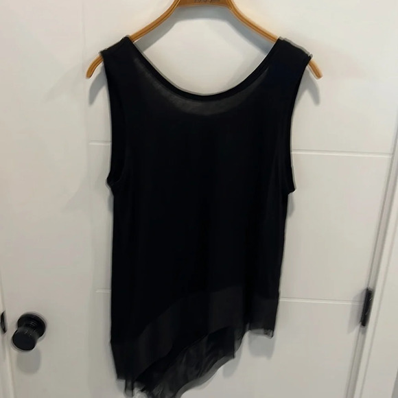 BCBGMAXAZRIA sleeveless blouse size medium - Picture 2 of 9